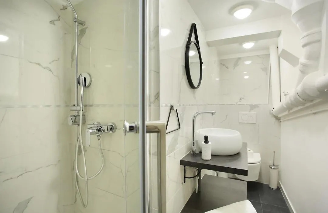Rent A Room - 2P Passage Du Caire-1
